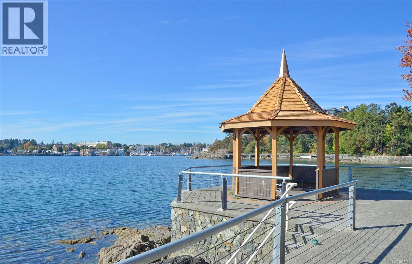 1 752 Lampson St, Esquimalt, British Columbia  V9A 6A6 - Photo 49 - 1037180