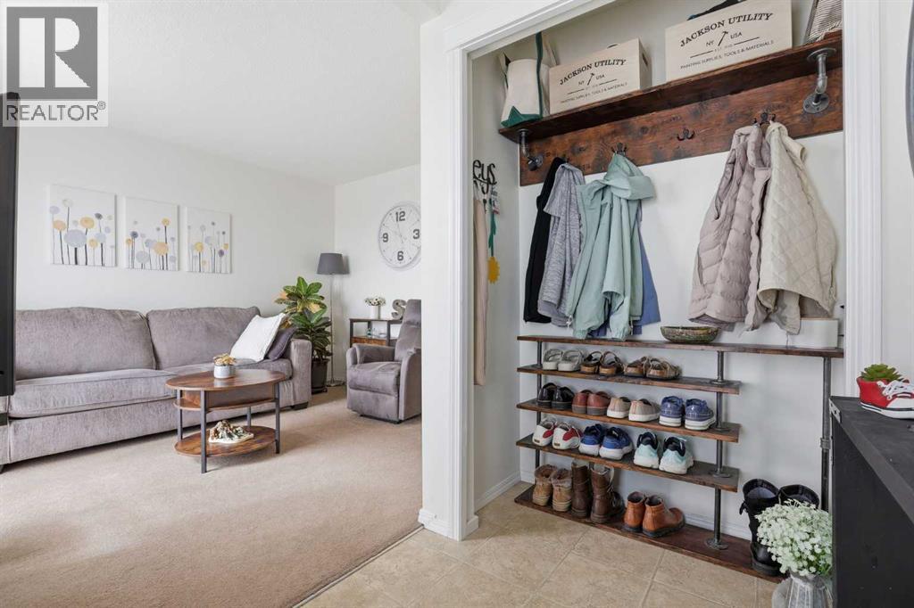 140 Sunrise Terrace NE, High River, Alberta  T1V 0C2 - Photo 3 - A2312647
