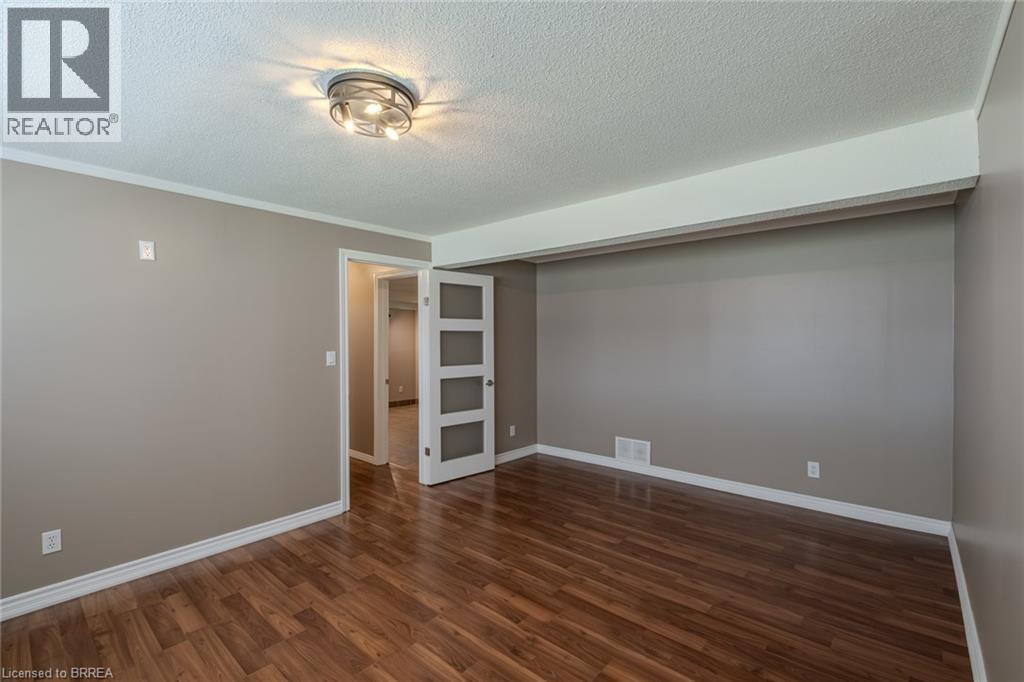 26 Centennial Drive, Brantford, Ontario  N3R 5X7 - Photo 31 - 40820150