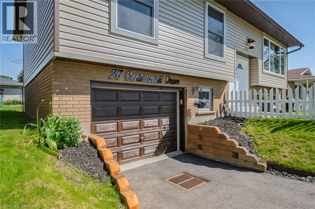 26 Centennial Drive, Brantford, Ontario  N3R 5X7 - Photo 4 - 40820150