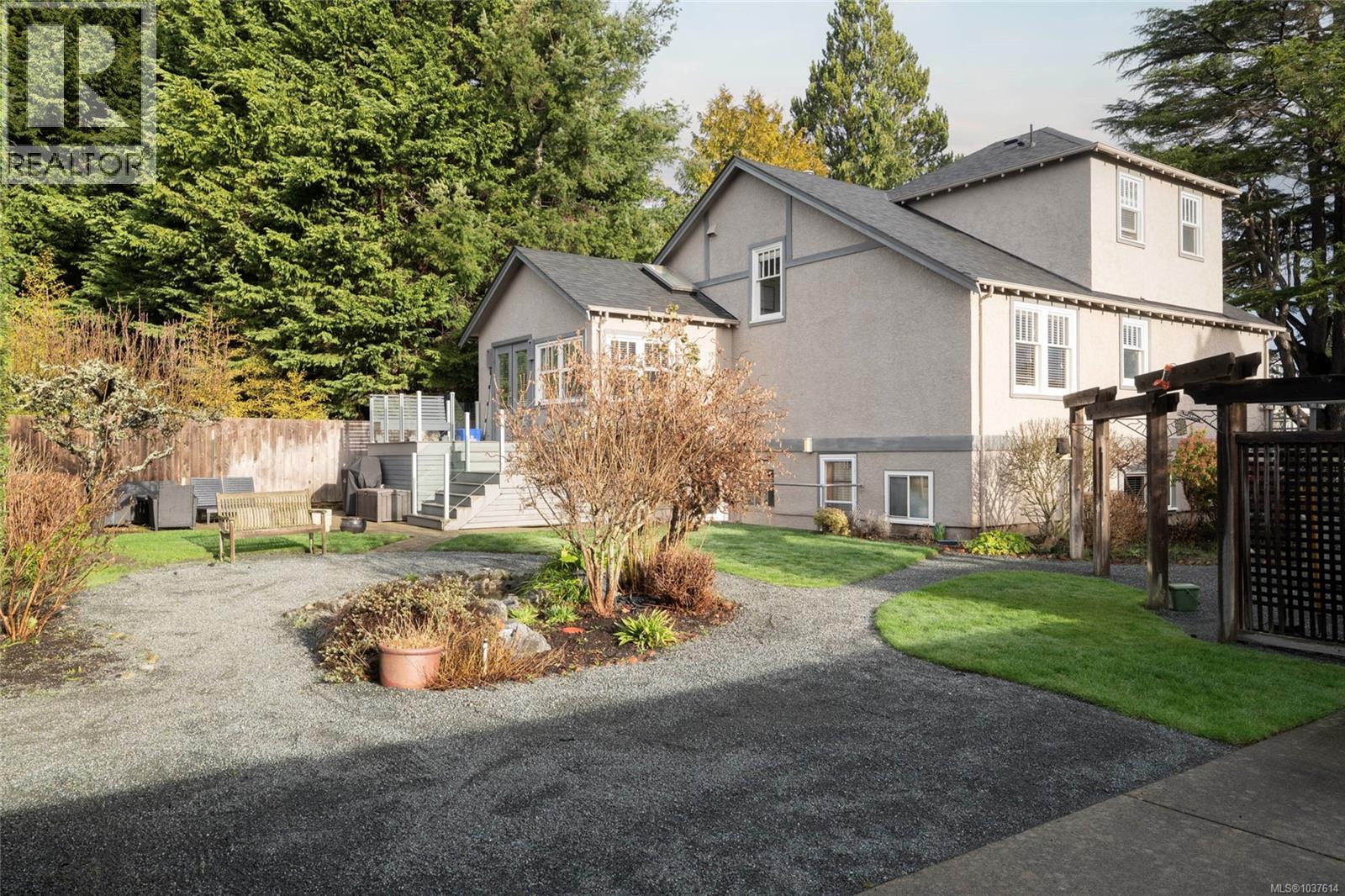 2741 Dufferin Ave, Oak Bay, British Columbia  V8R 3L5 - Photo 40 - 1037614