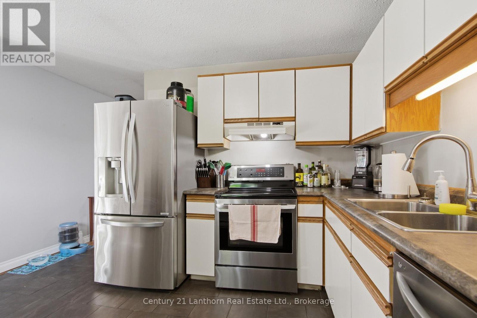 33 Van Alstine Drive, Quinte West, Ontario  K8V 6K8 - Photo 12 - X13153292