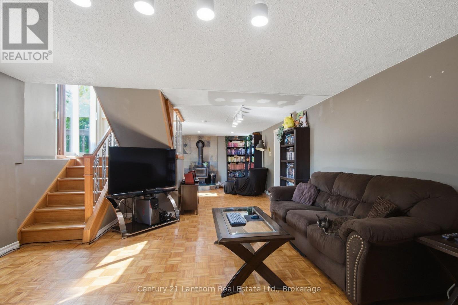 33 Van Alstine Drive, Quinte West, Ontario  K8V 6K8 - Photo 23 - X13153292