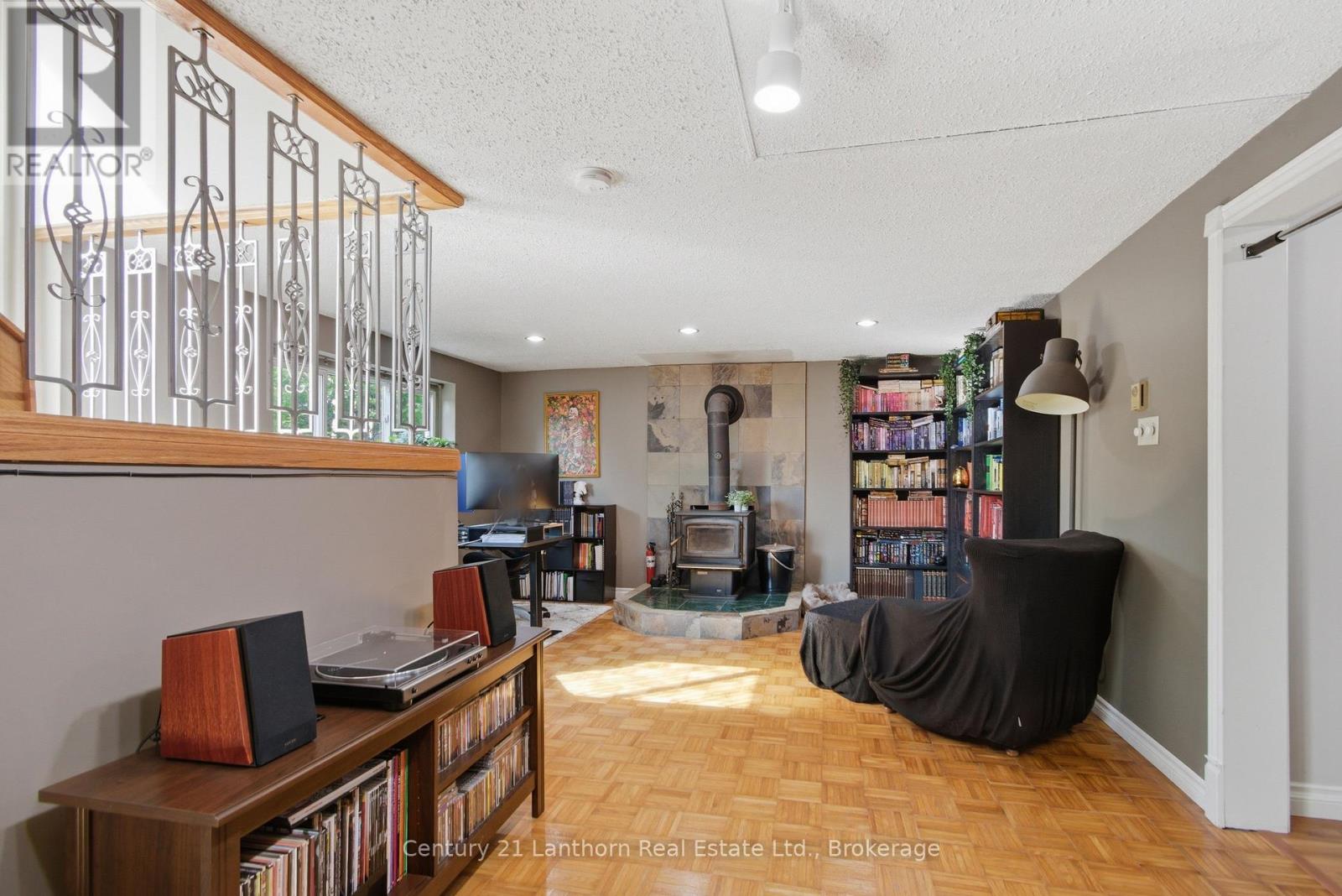 33 Van Alstine Drive, Quinte West, Ontario  K8V 6K8 - Photo 24 - X13153292