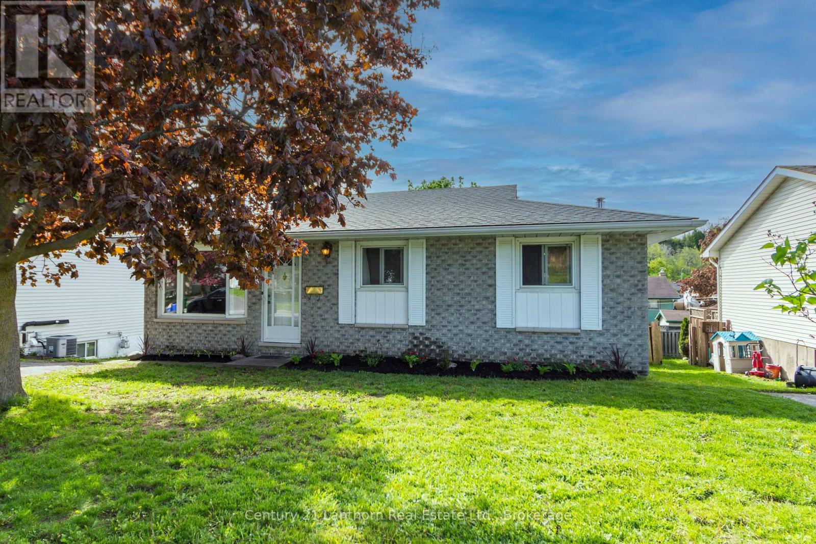 33 Van Alstine Drive, Quinte West, Ontario  K8V 6K8 - Photo 3 - X13153292