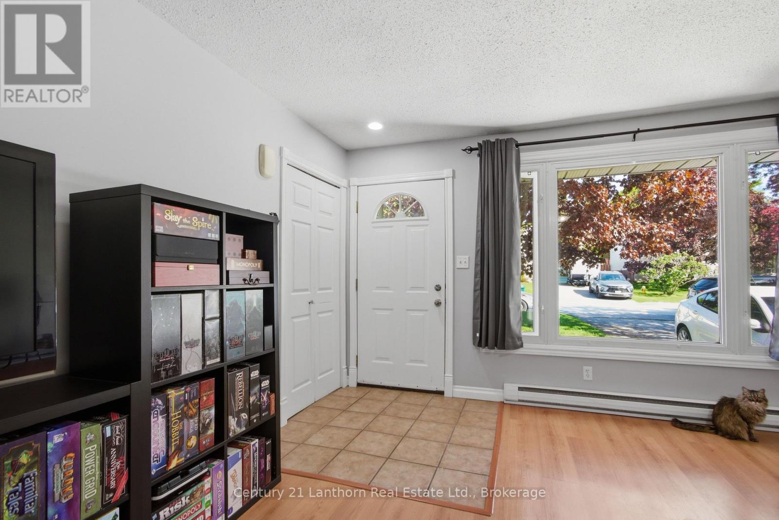 33 Van Alstine Drive, Quinte West, Ontario  K8V 6K8 - Photo 4 - X13153292