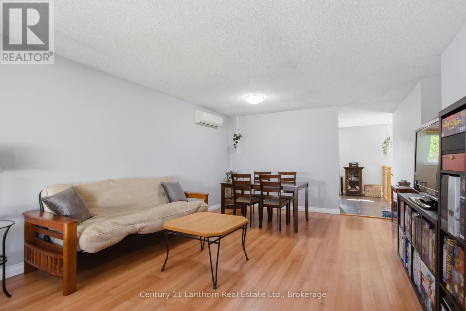 33 Van Alstine Drive, Quinte West, Ontario  K8V 6K8 - Photo 5 - X13153292