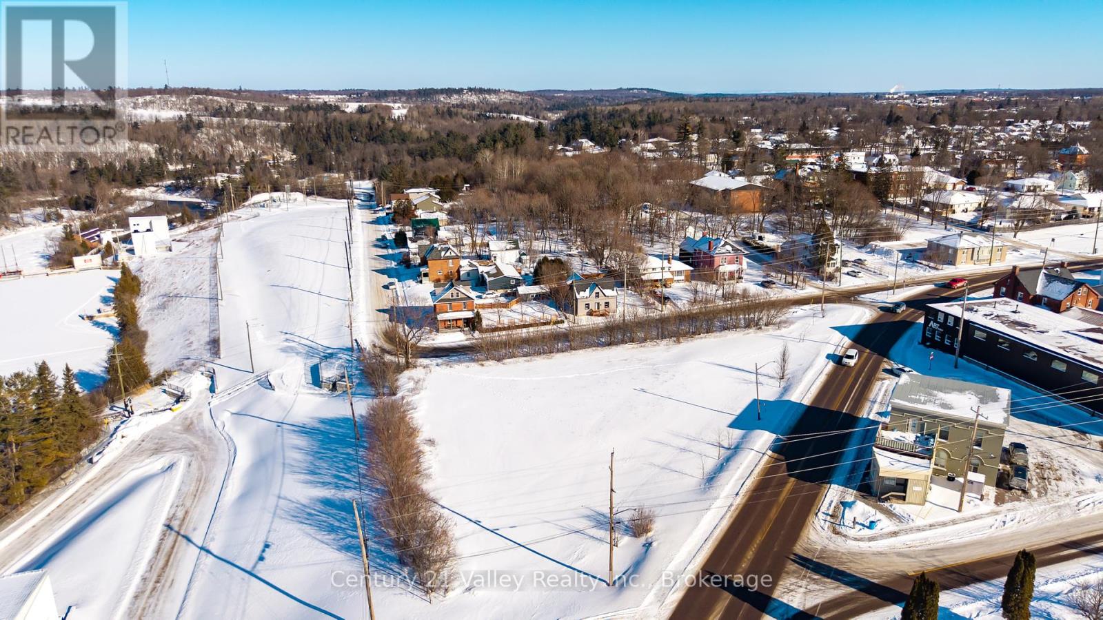 20 Bridge Street, Renfrew, Ontario  K7V 3R2 - Photo 11 - X12775966