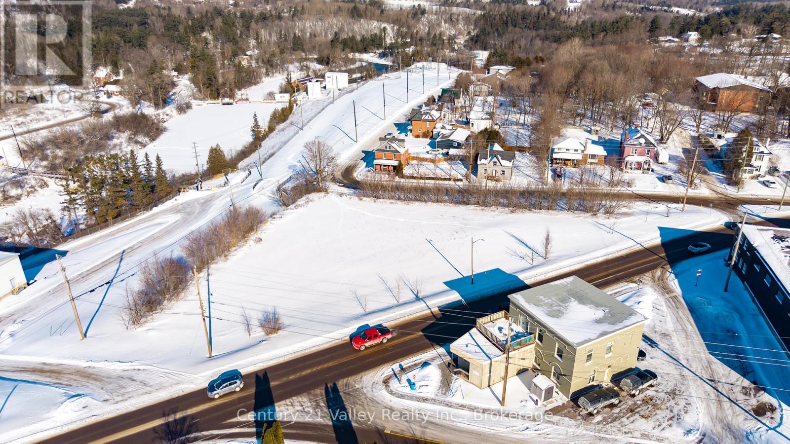20 Bridge Street, Renfrew, Ontario  K7V 3R2 - Photo 12 - X12775966