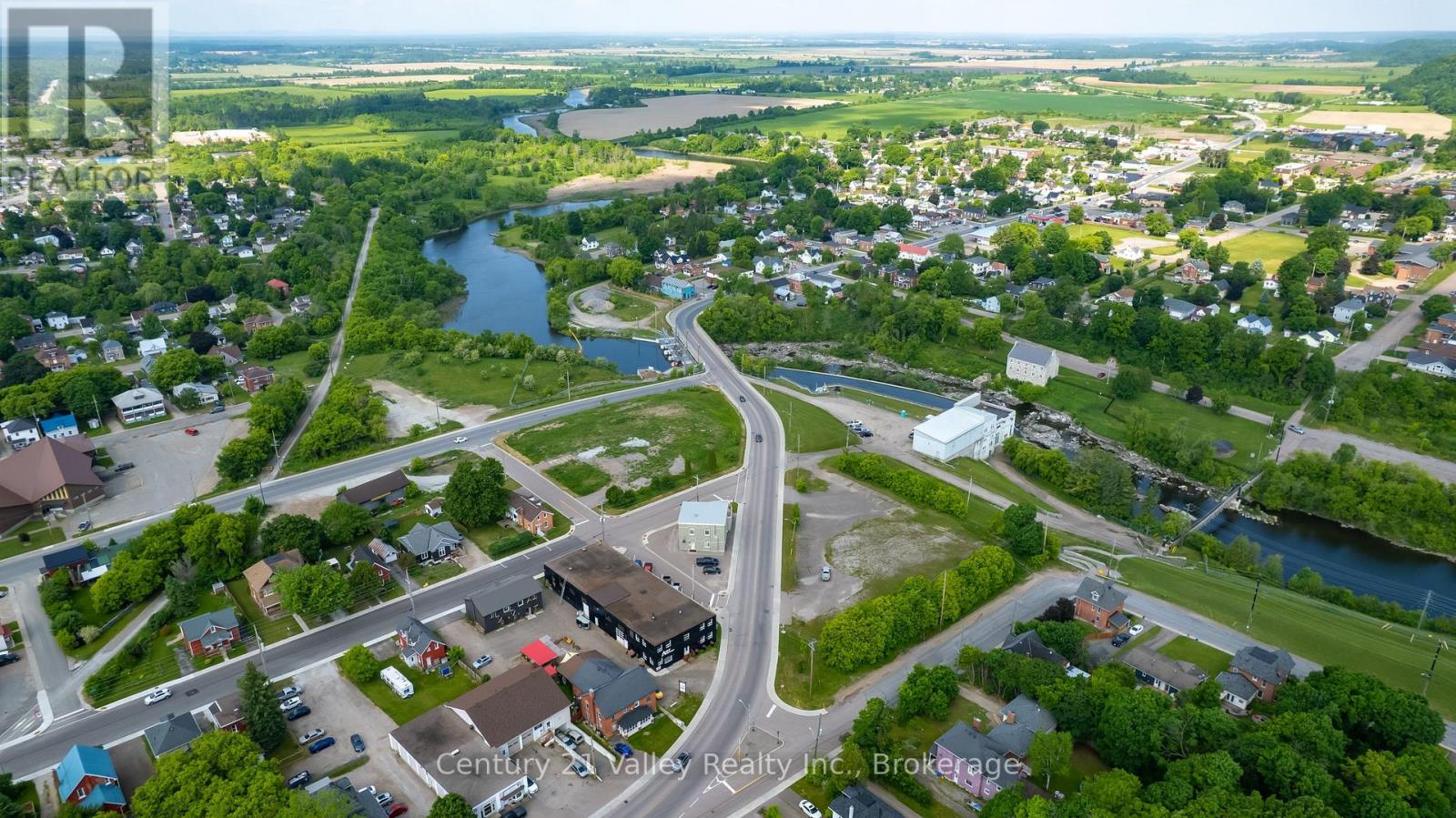 20 Bridge Street, Renfrew, Ontario  K7V 3R2 - Photo 3 - X12775966