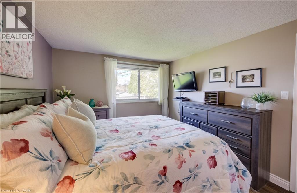 10 Meadow Woods Crescent, Kitchener, Ontario  N2N 1S5 - Photo 17 - 40832004