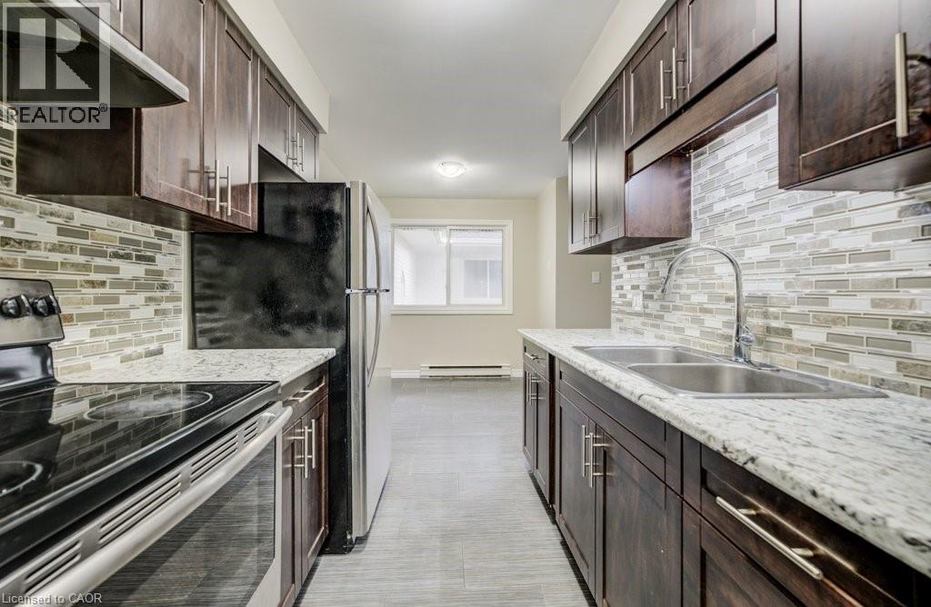 8 Amos Avenue Unit# 6, Waterloo, Ontario  N2L 2W7 - Photo 5 - 40831691