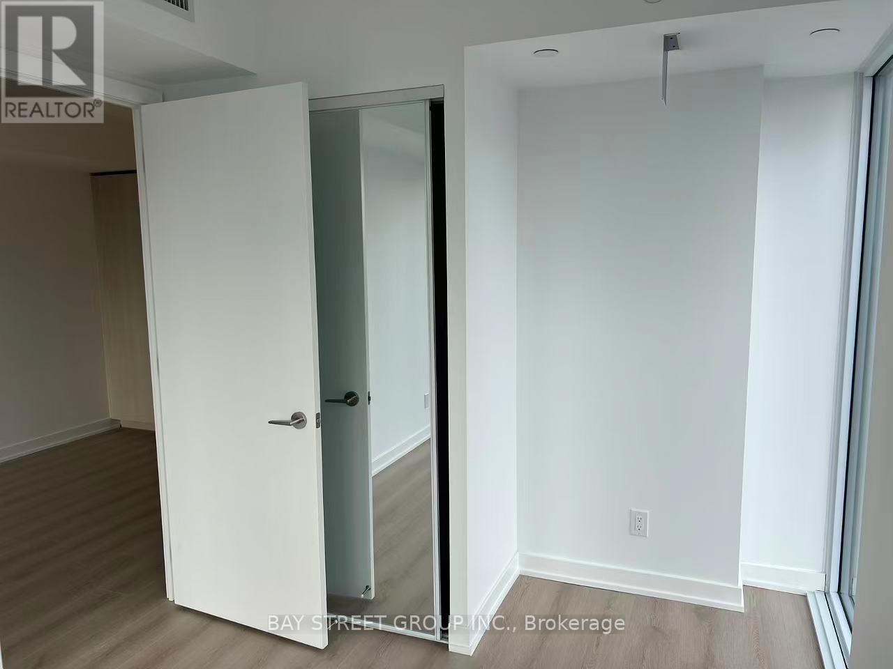1706 - 100 Queen Street East Street, Toronto, Ontario  M5C 0B5 - Photo 8 - C12990610