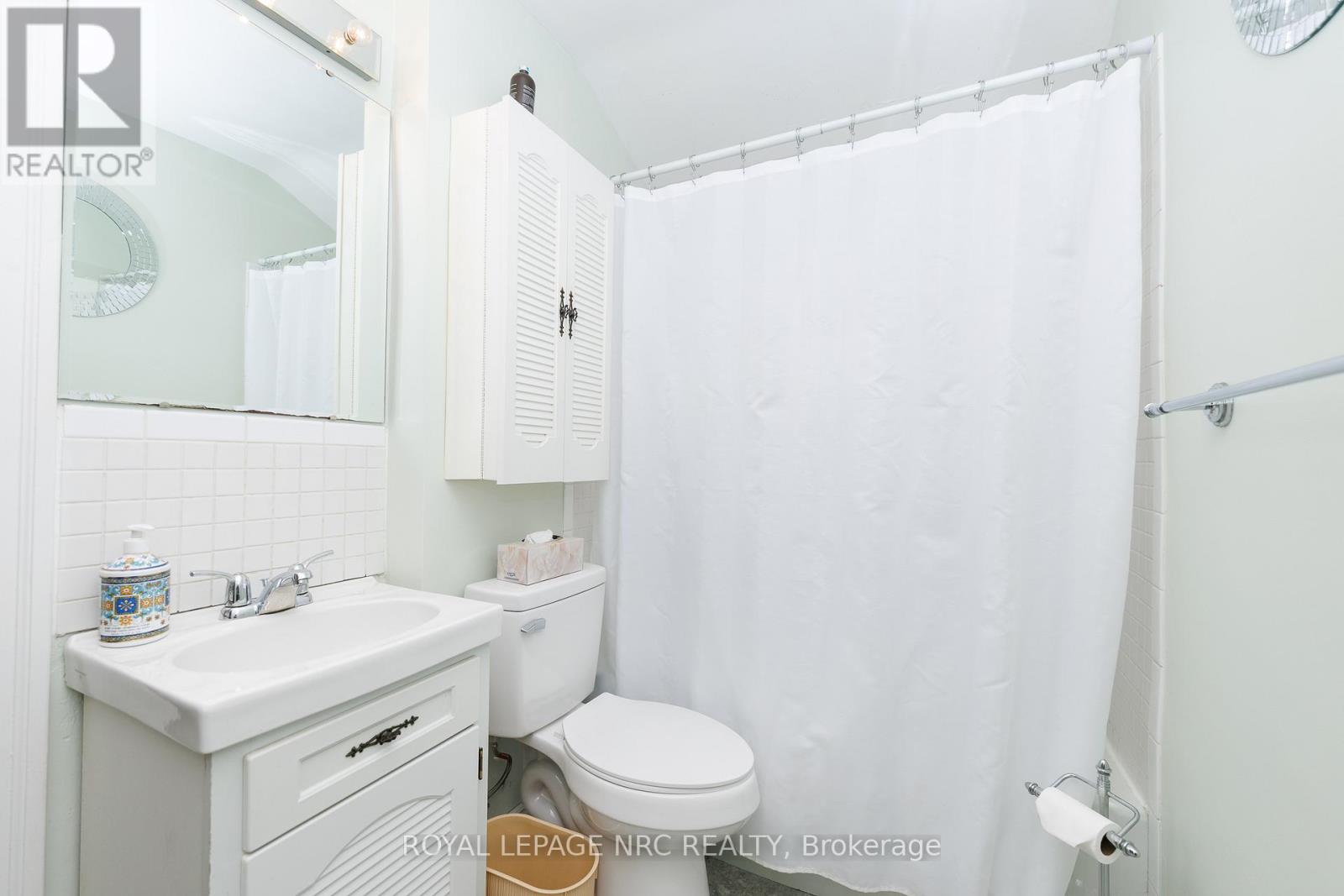4076 Welland Street, Niagara Falls, Ontario  L2G 6J8 - Photo 19 - X13153290