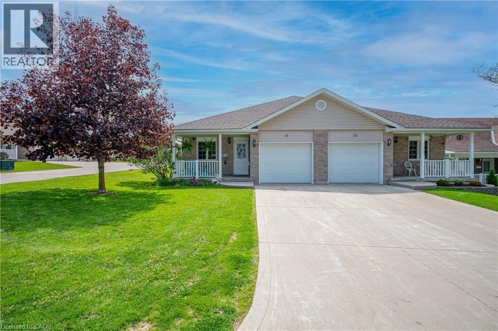 15 POND VIEW Drive, Wellesley, Ontario