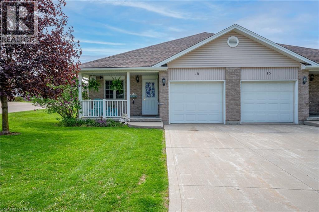 15 Pond View Drive, Wellesley, Ontario  N0B 2T0 - Photo 2 - 40831487