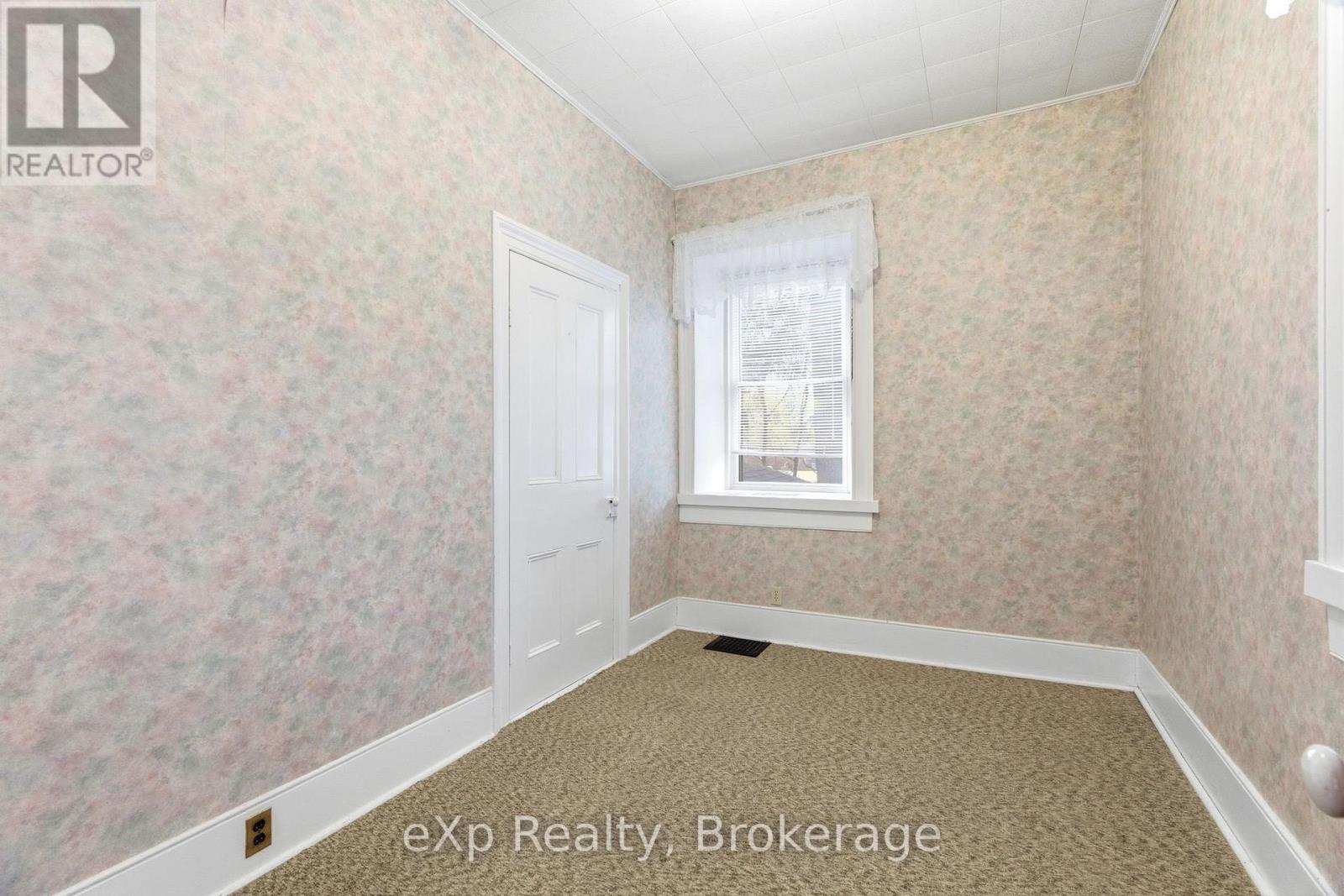 208 Mary Street, Brockton, Ontario  N0G 2V0 - Photo 12 - X13153348