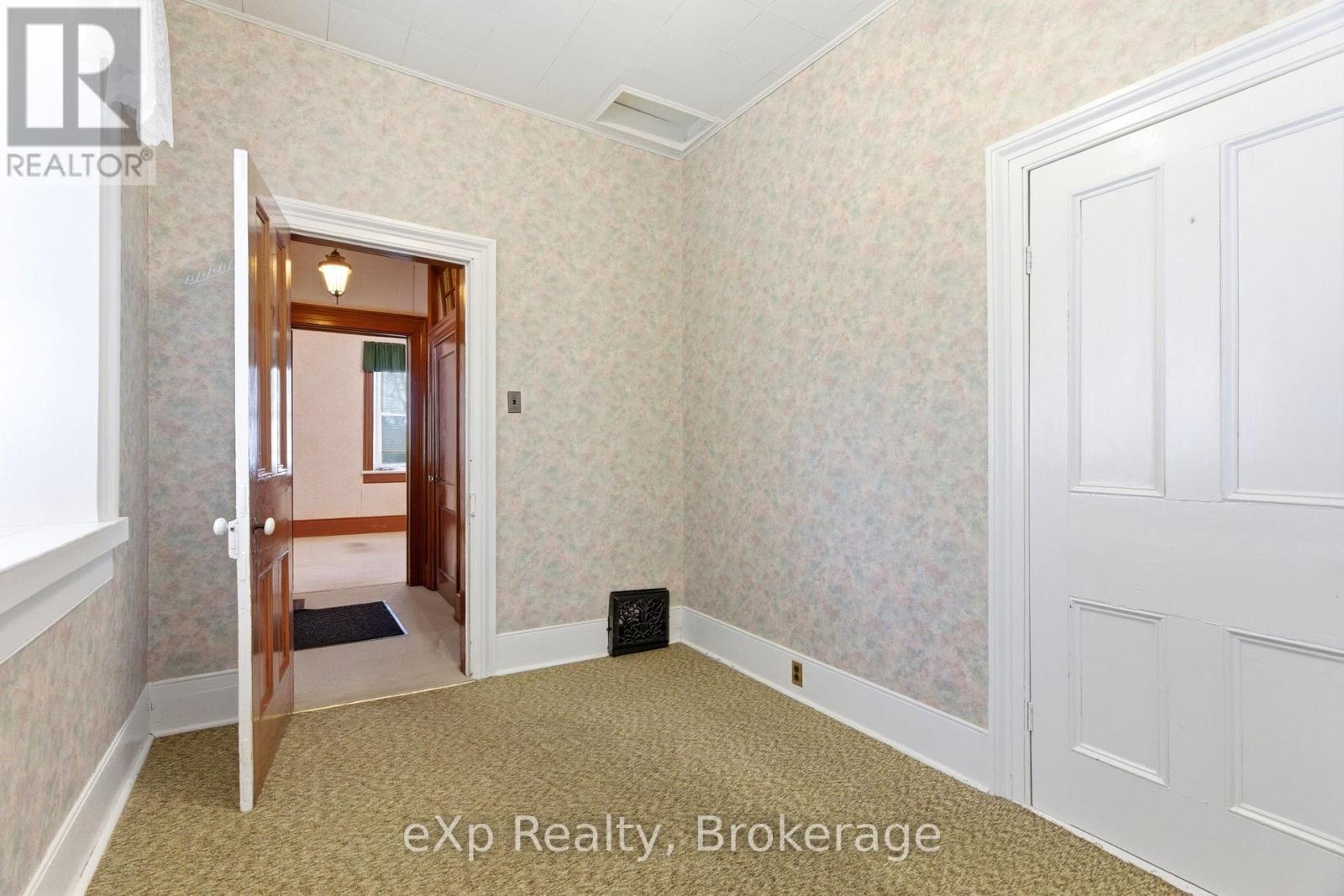 208 Mary Street, Brockton, Ontario  N0G 2V0 - Photo 13 - X13153348