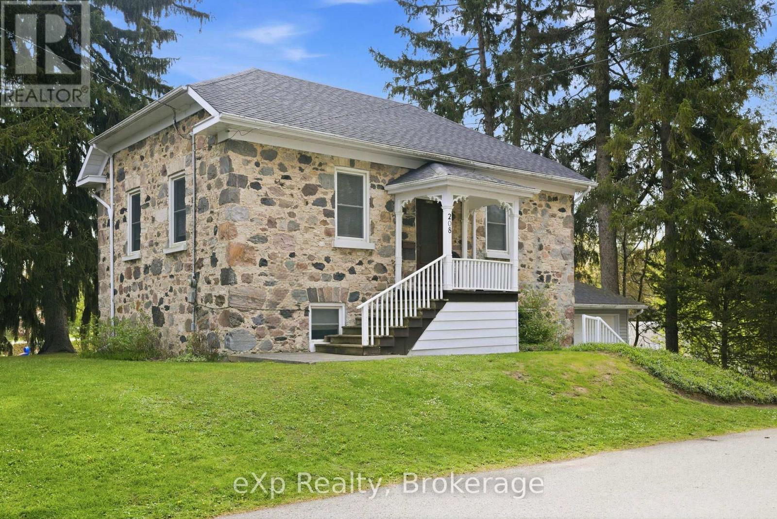 208 Mary Street, Brockton, Ontario  N0G 2V0 - Photo 8 - X13153348