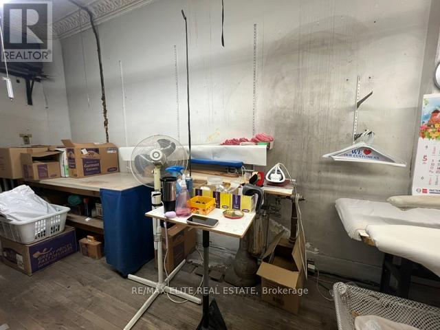 526 Eglinton Avenue W, Toronto, Ontario  M5N 1B4 - Photo 4 - C13153246