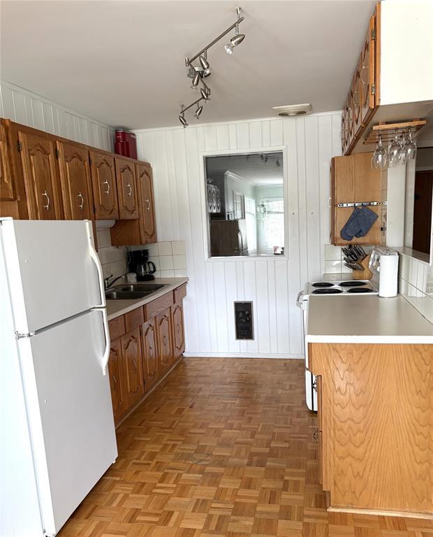 234 Laurel Avenue, Winnipeg Beach, Manitoba R0G 3G0 - Photo 7 - 202611161