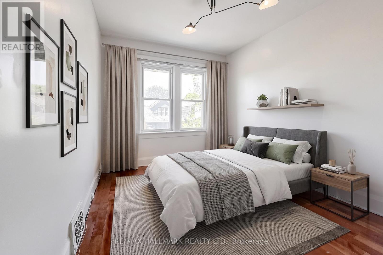31 Gates Avenue, Toronto, Ontario  M4C 1T1 - Photo 12 - E13153222
