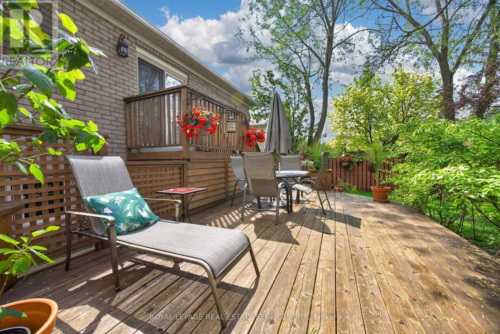 45 Rosemarie Crescent, Whitby, Ontario L1M 1G6 - Photo 44 - E13153252