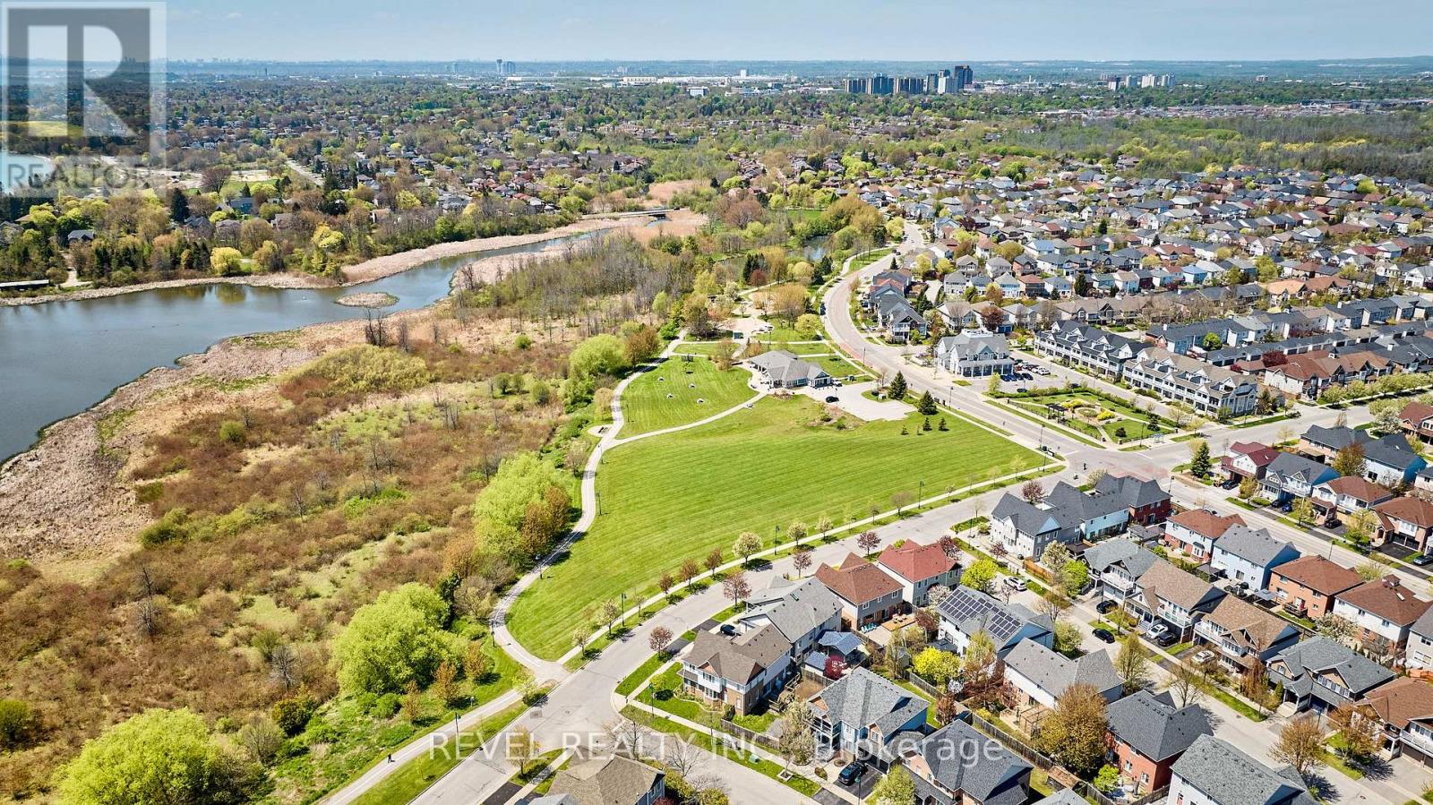 21 Parish Avenue, Ajax, Ontario  L1Z 1N2 - Photo 35 - E13153322