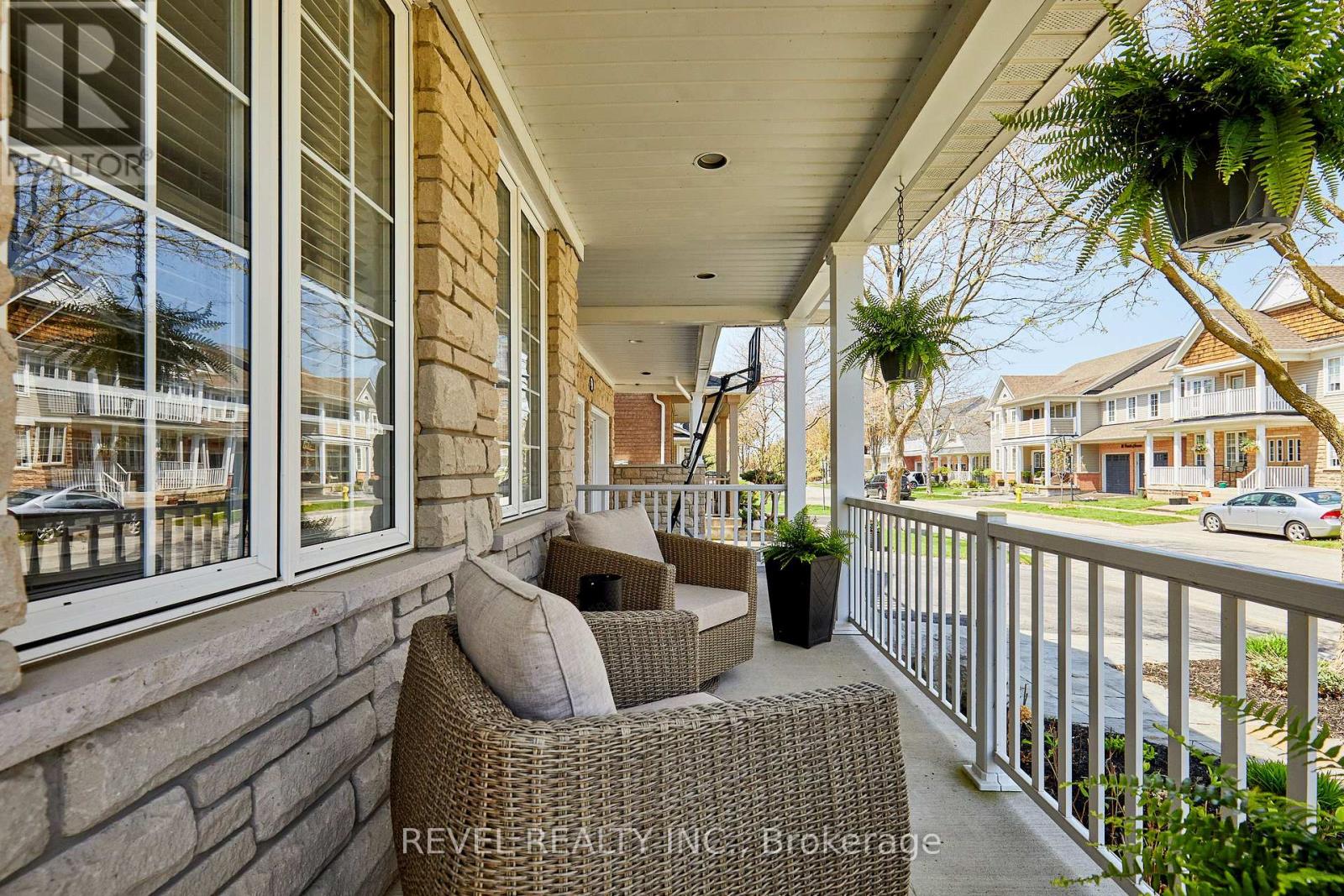 21 Parish Avenue, Ajax, Ontario  L1Z 1N2 - Photo 4 - E13153322