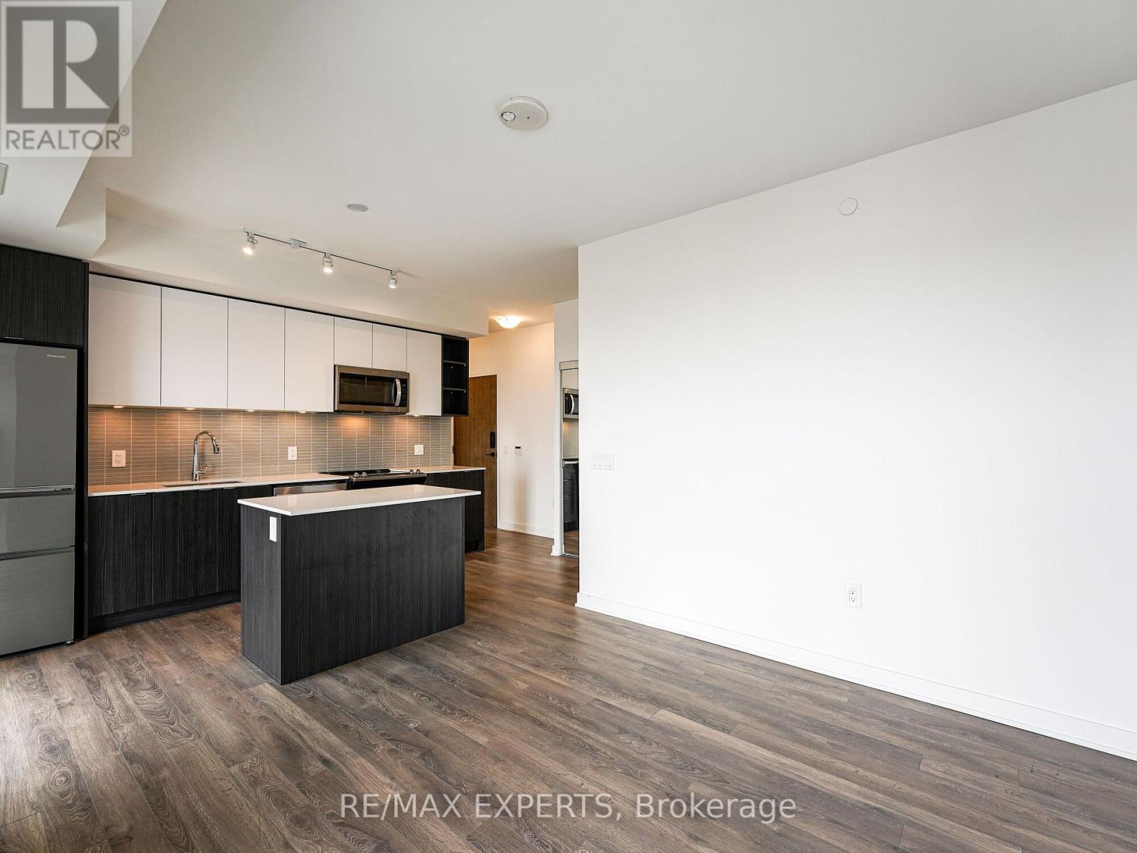 929 - 100 Eagle Rock Way, Vaughan, Ontario  L6A 5B9 - Photo 11 - N13153318