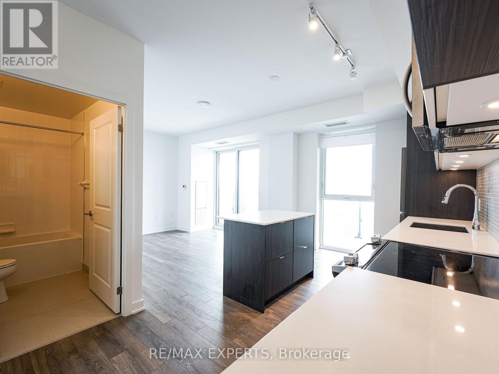929 - 100 Eagle Rock Way, Vaughan, Ontario  L6A 5B9 - Photo 8 - N13153318