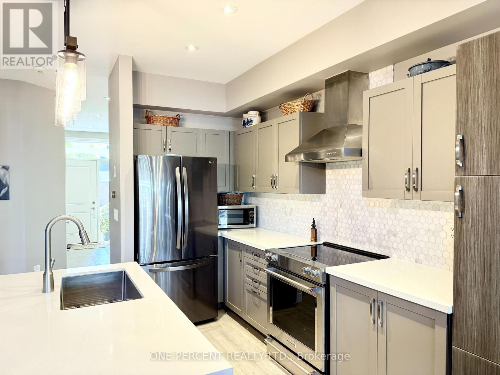 21 Lett Avenue, Collingwood, Ontario  L9Y 0Z5 - Photo 4 - S13153304