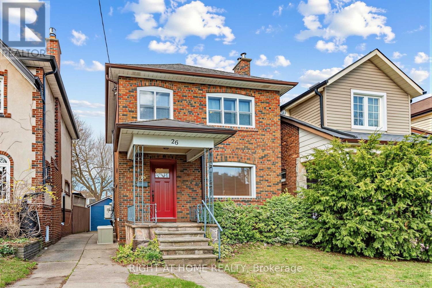 26 Maryland Boulevard, Toronto, Ontario  M4C 5C9 - Photo 2 - E13120628