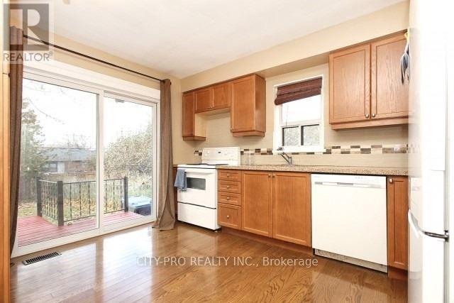 1925 Britannia Road W, Mississauga, Ontario  L5M 1P4 - Photo 2 - W13153238