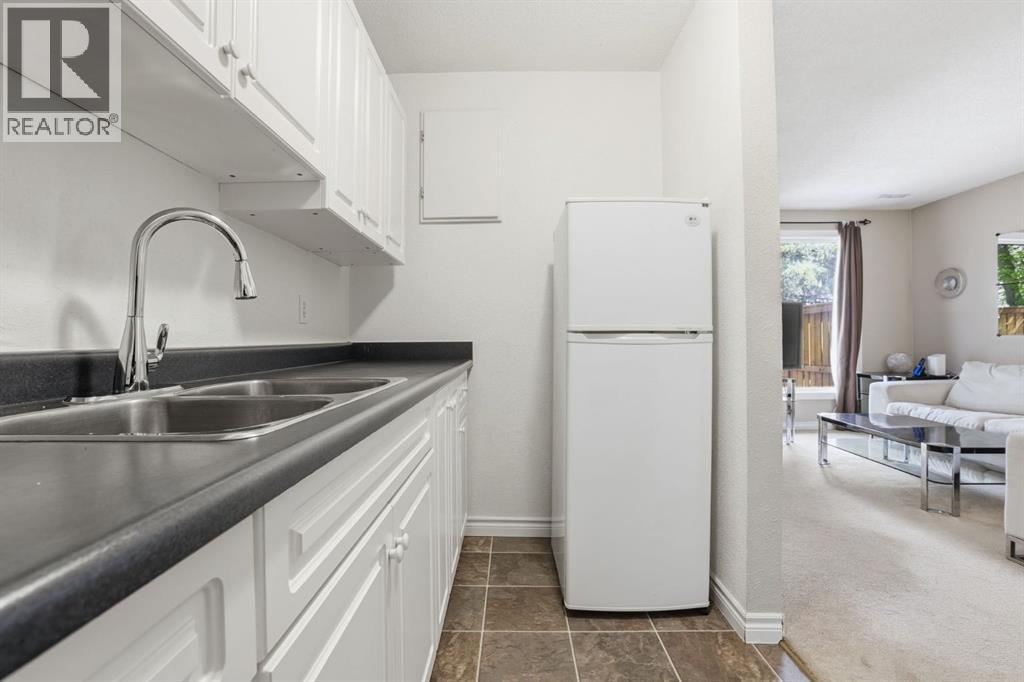 100, 4740 Dalton Drive NW, Calgary, Alberta  T3A 2H4 - Photo 10 - A2308041