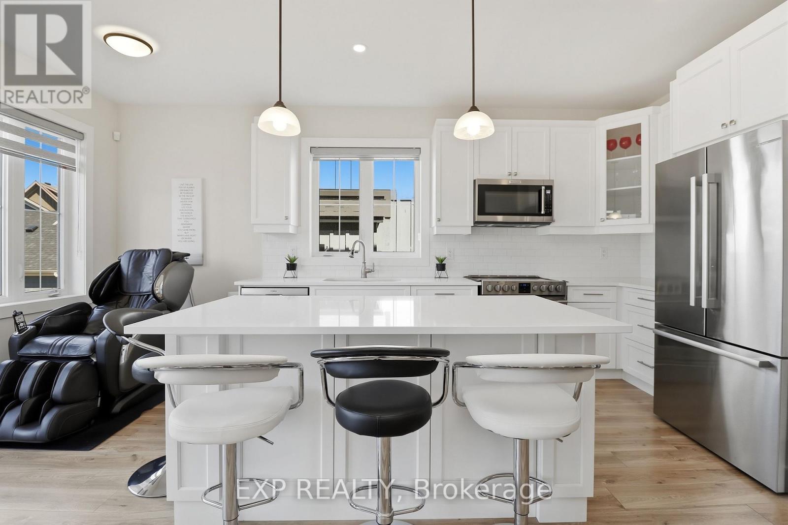 142 Sycamore Street, Blue Mountains, Ontario L9Y 4E2 - Photo 23 - X13153306