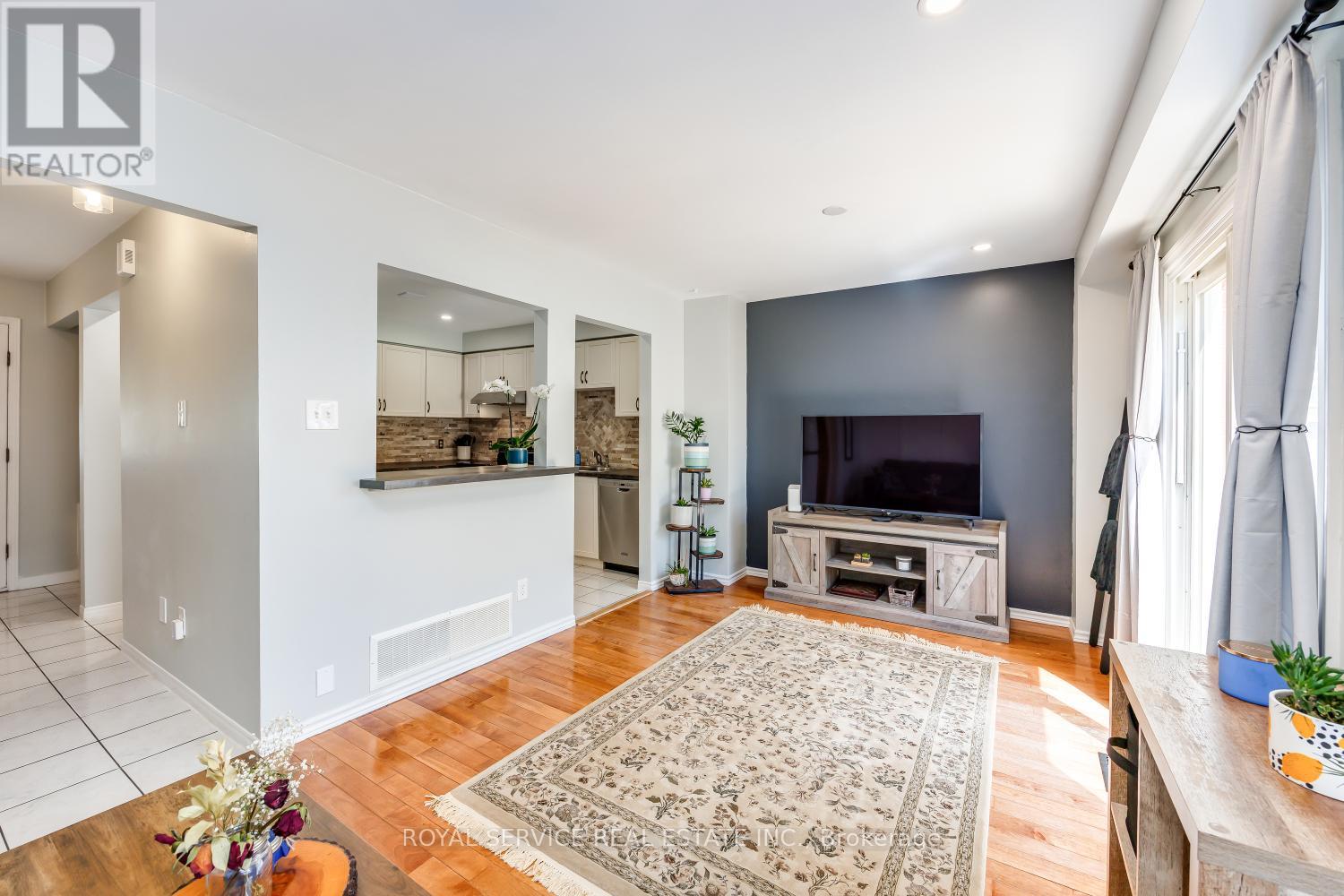 54 Galbraith Court, Clarington, Ontario  L1C 4P6 - Photo 11 - E13153444