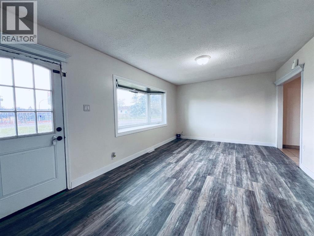 2626 44 Street SE, Calgary, Alberta  T2B 1J6 - Photo 10 - A2312767