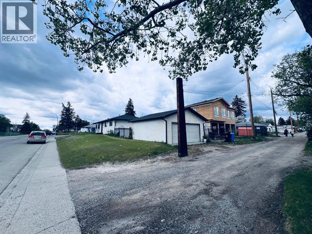 2626 44 Street SE, Calgary, Alberta  T2B 1J6 - Photo 6 - A2312767
