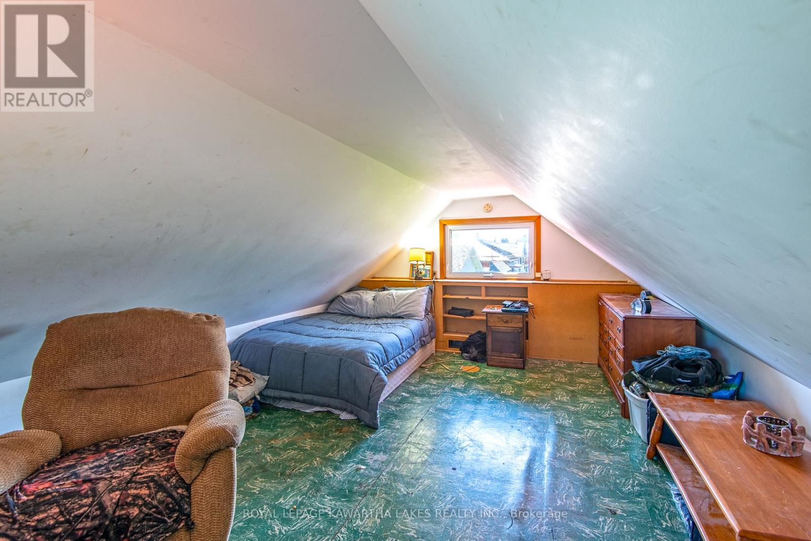 8 Wolfe Street, Kawartha Lakes, Ontario  K9V 2H9 - Photo 12 - X13153464