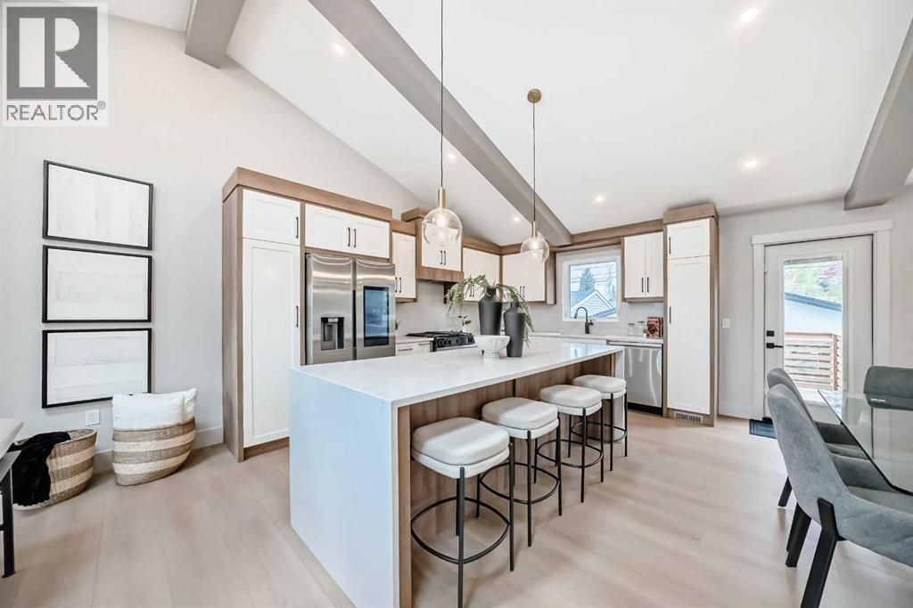 1115 Lake Wapta Road SE, Calgary, Alberta  T2J 2P3 - Photo 7 - A2312157