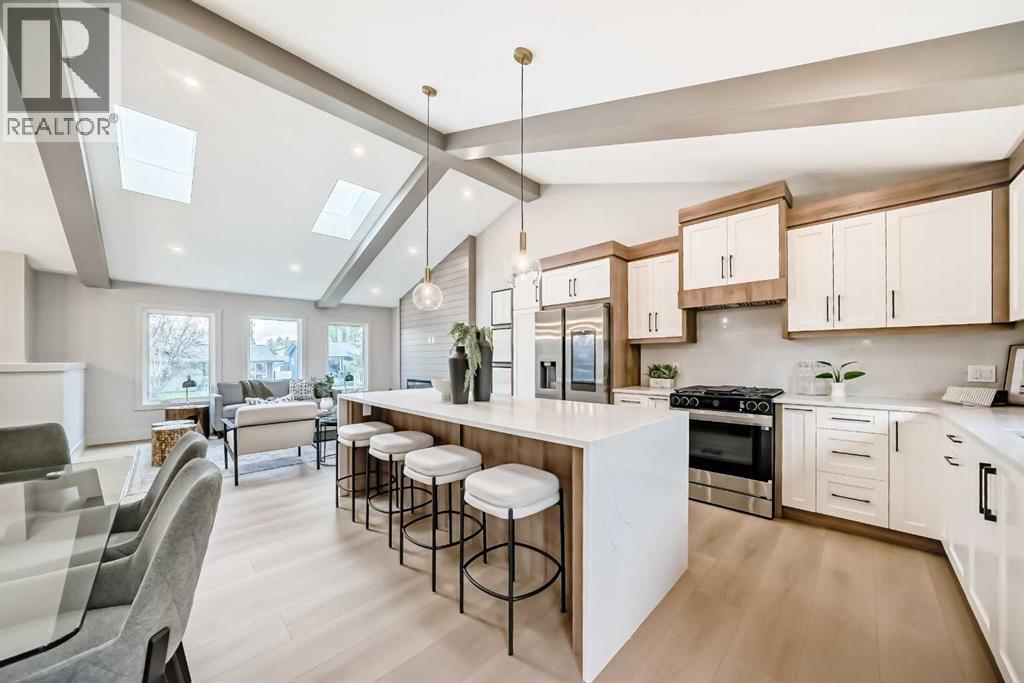 1115 Lake Wapta Road SE, Calgary, Alberta  T2J 2P3 - Photo 9 - A2312157