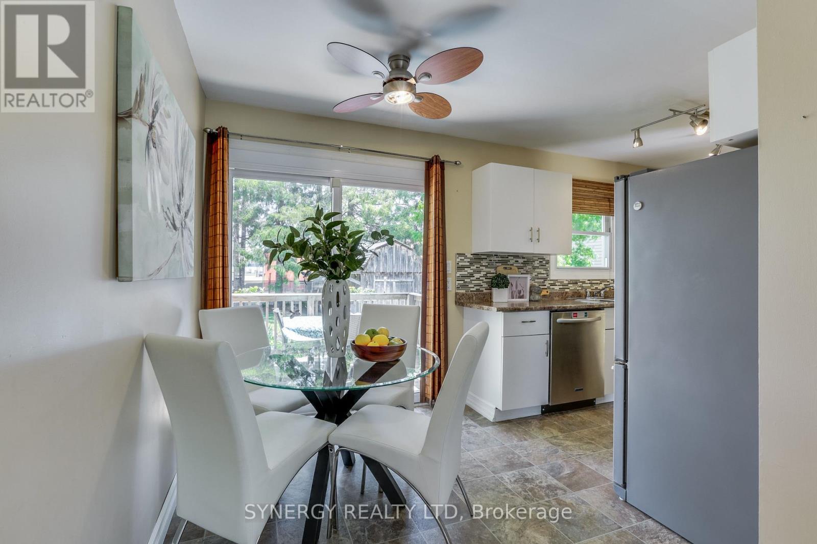 35 Queen Street, Strathroy-Caradoc, Ontario  N7G 2H5 - Photo 13 - X13153428