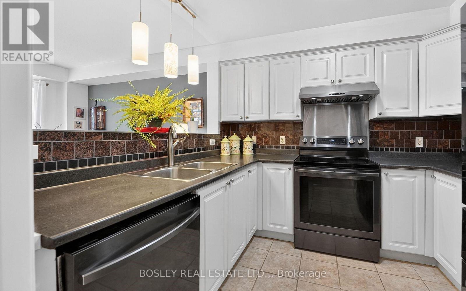10 - 6263 Valley Way, Niagara Falls, Ontario  L2E 0A1 - Photo 10 - X13151298
