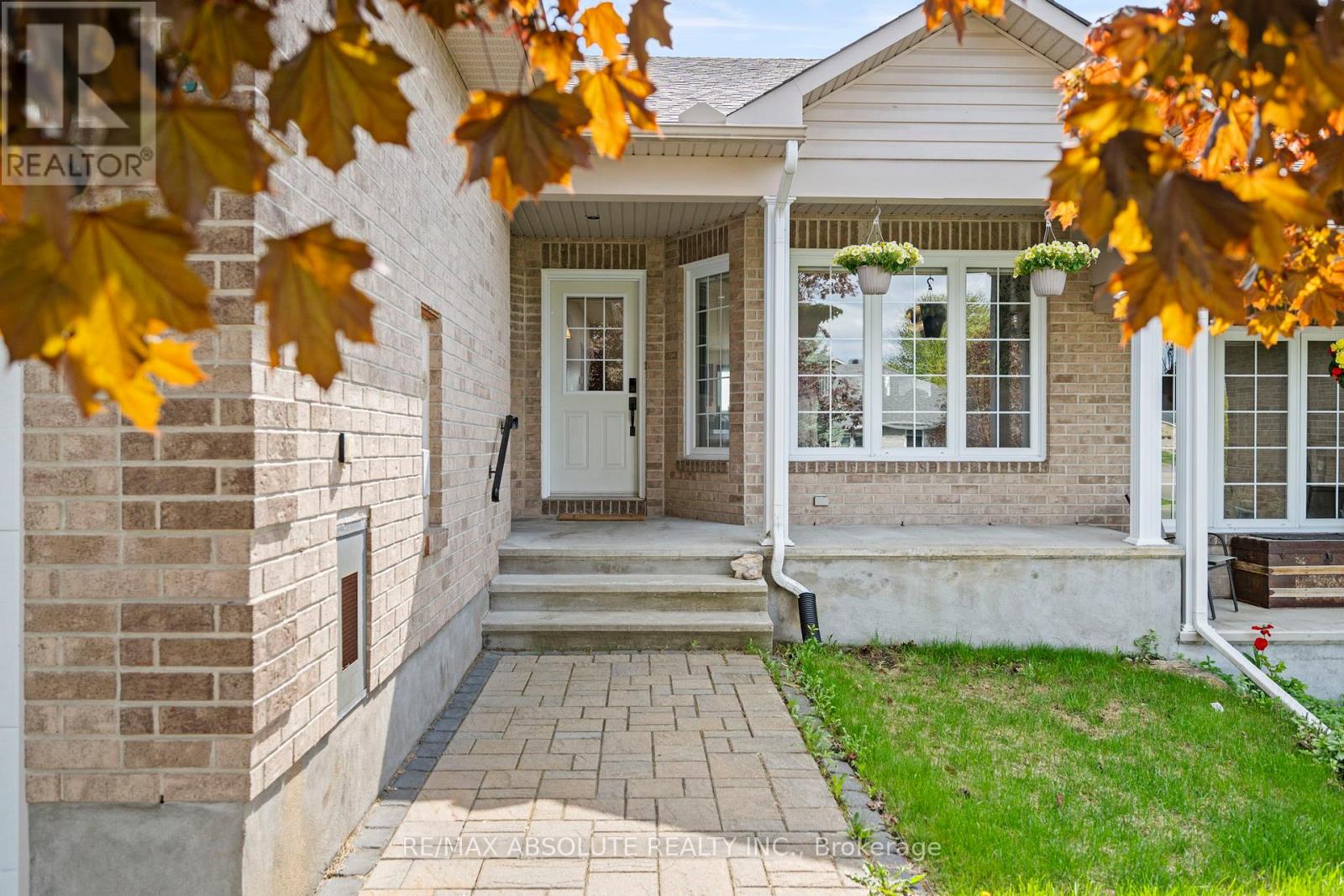 326 Jamieson Street, Mississippi Mills, Ontario  K0A 1A0 - Photo 2 - X13153370