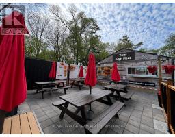 2560 BANK STREET, Ottawa, Ontario