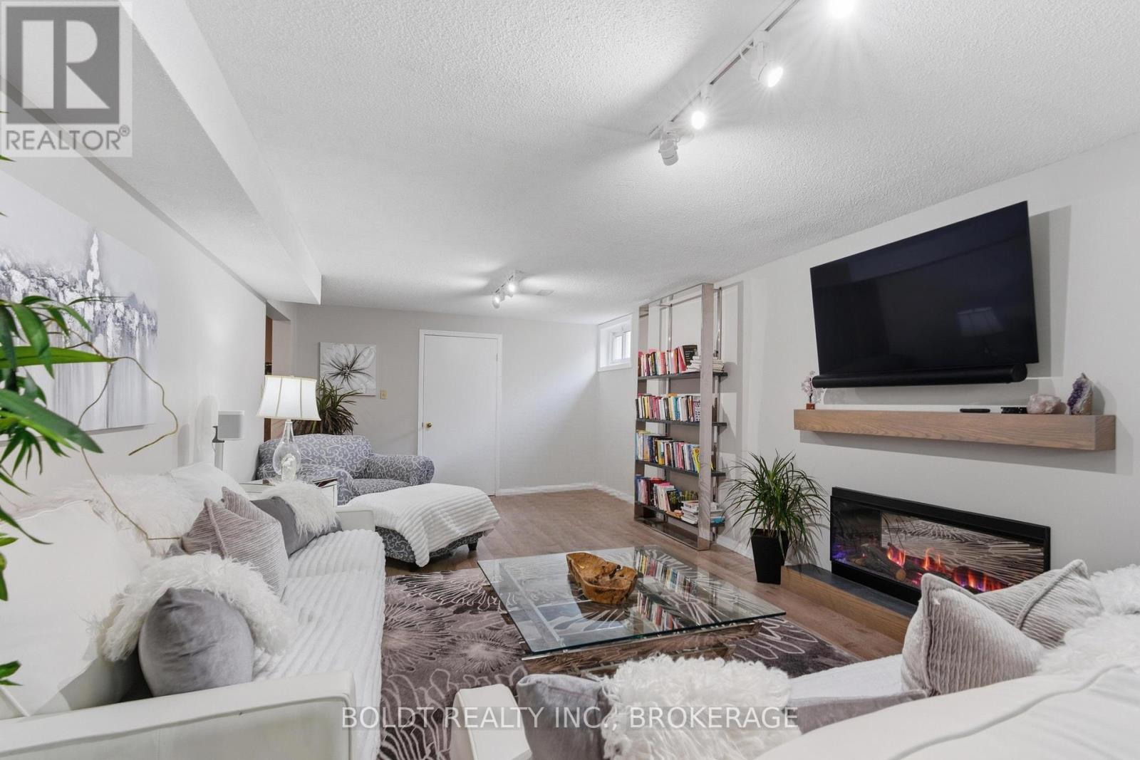 41 Farmington Drive, St. Catharines, Ontario  L2S 3G1 - Photo 36 - X13153362