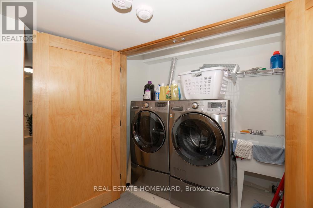 136 Spruce Street, Toronto, Ontario  M5A 2J5 - Photo 27 - C12999310