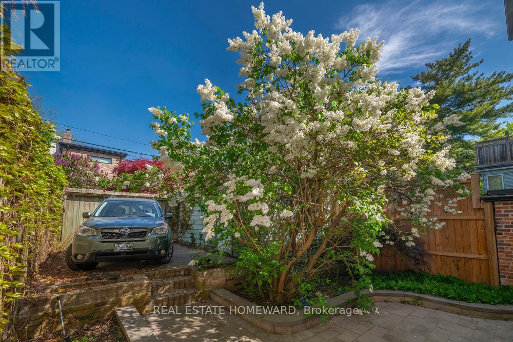 136 Spruce Street, Toronto, Ontario M5A 2J5 - Photo 28 - C12999310