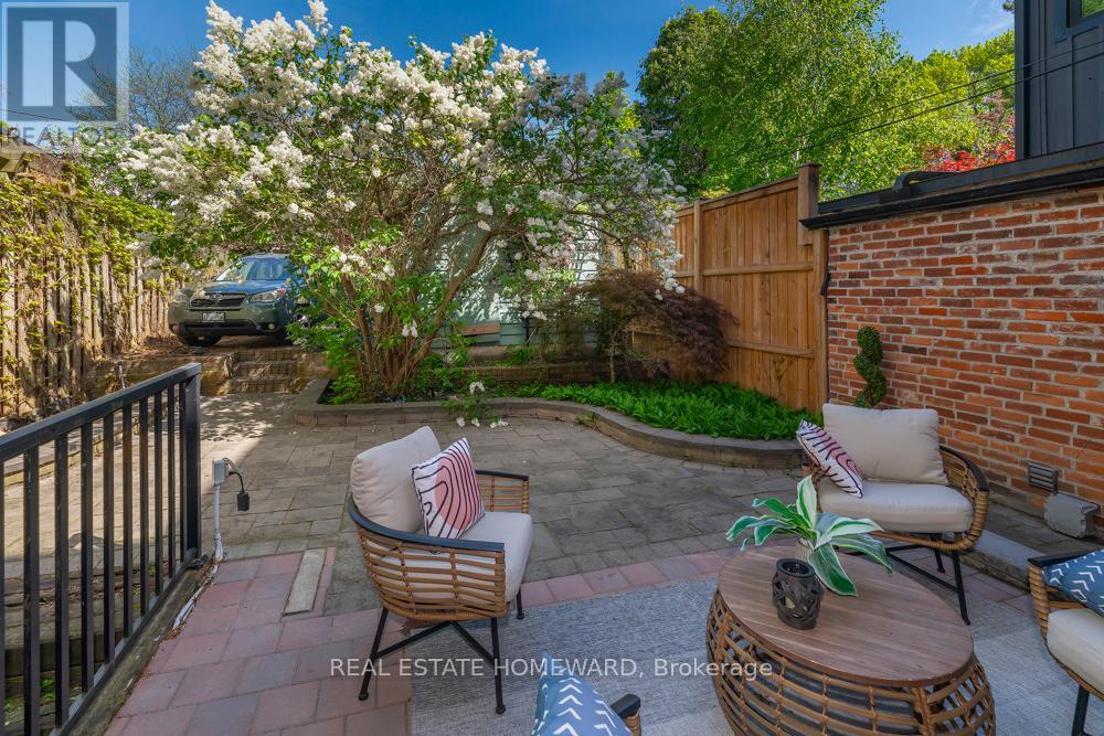 136 Spruce Street, Toronto, Ontario M5A 2J5 - Photo 29 - C12999310